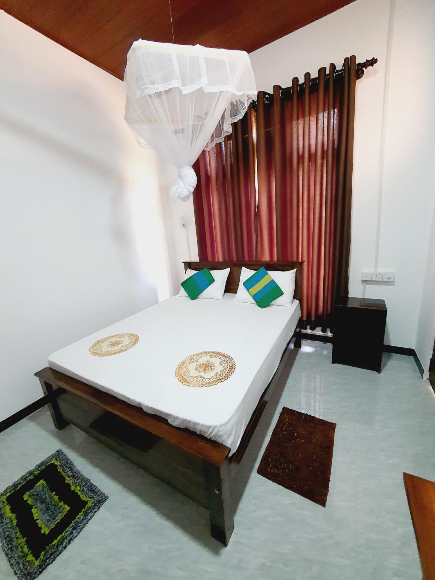 Sanu Home Stay 锡吉里亚 外观 照片