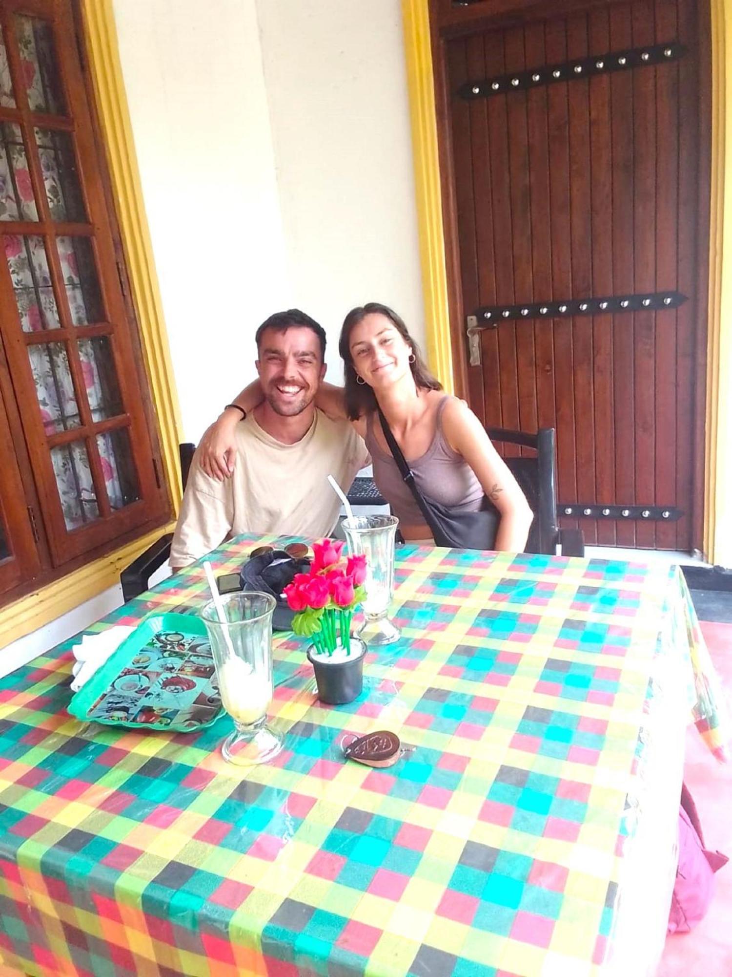 Sanu Home Stay 锡吉里亚 外观 照片